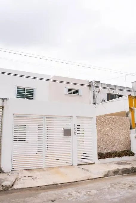Acogedora Casa Con Hospedaje Para 2 Personas Chetumal